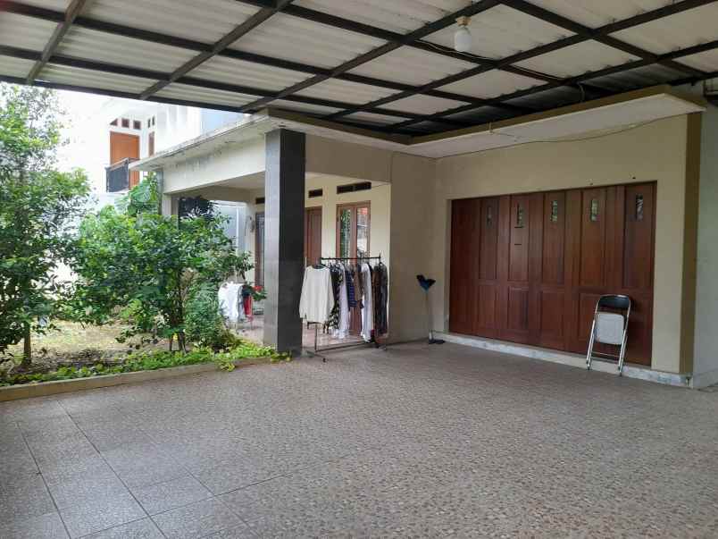 dijual rumah gandaria iv