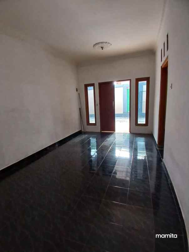 dijual rumah godean