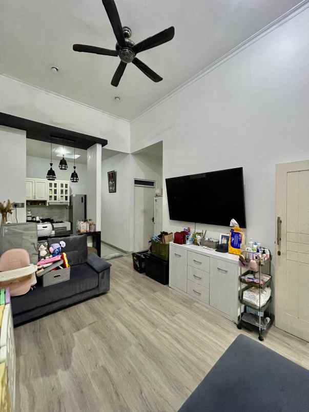 dijual rumah graha mampang mas