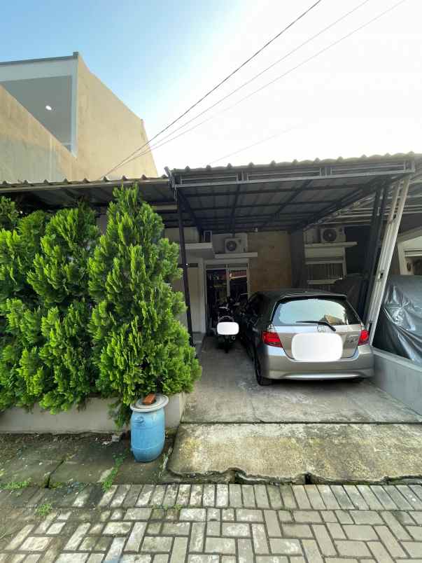 dijual rumah graha mampang mas