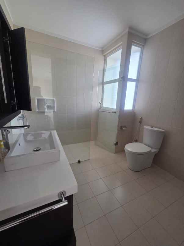 dijual rumah grand orchard kelapa gading