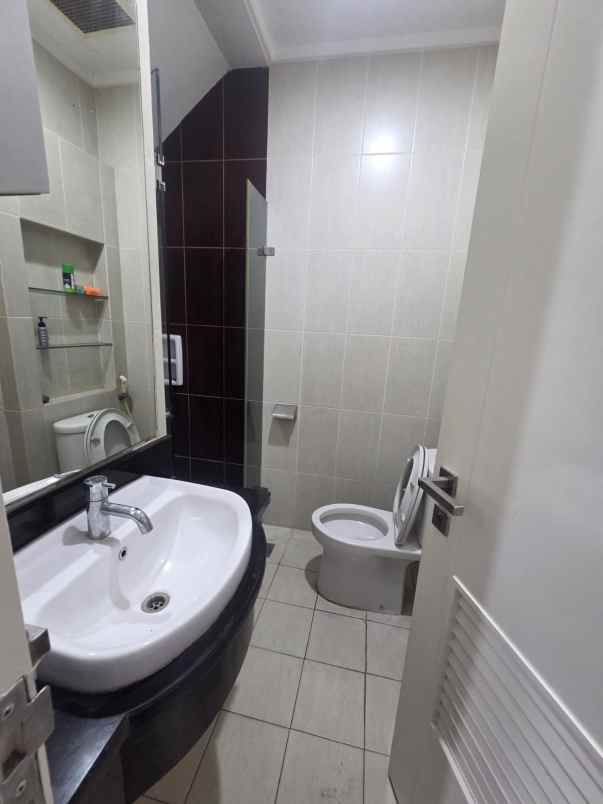 dijual rumah grand orchard kelapa gading