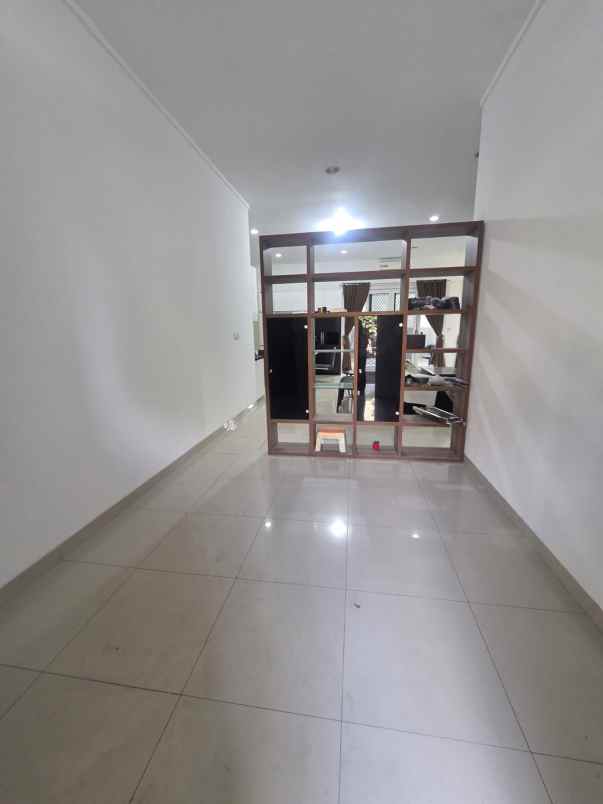 dijual rumah grand orchard kelapa gading