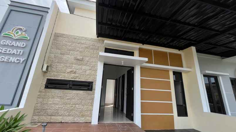 dijual rumah grand sedati