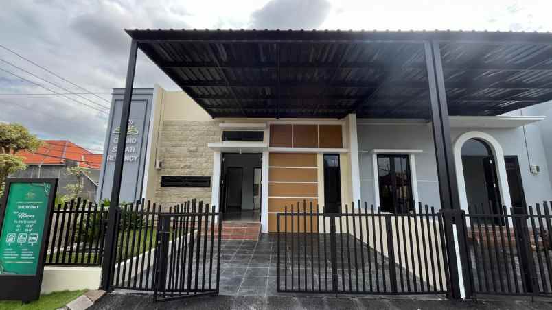 dijual rumah grand sedati