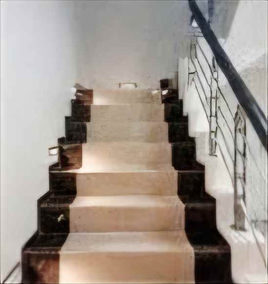 dijual rumah griya asri pakuwon city