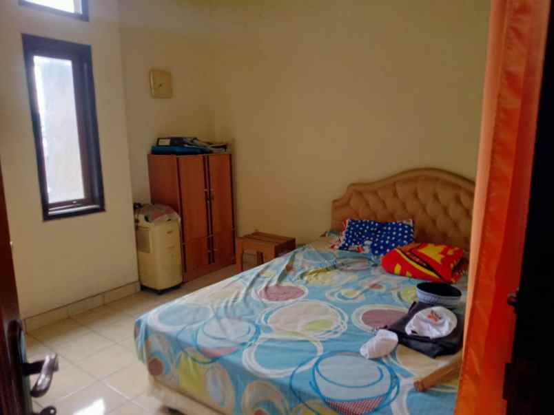 dijual rumah gunung batu pasteur