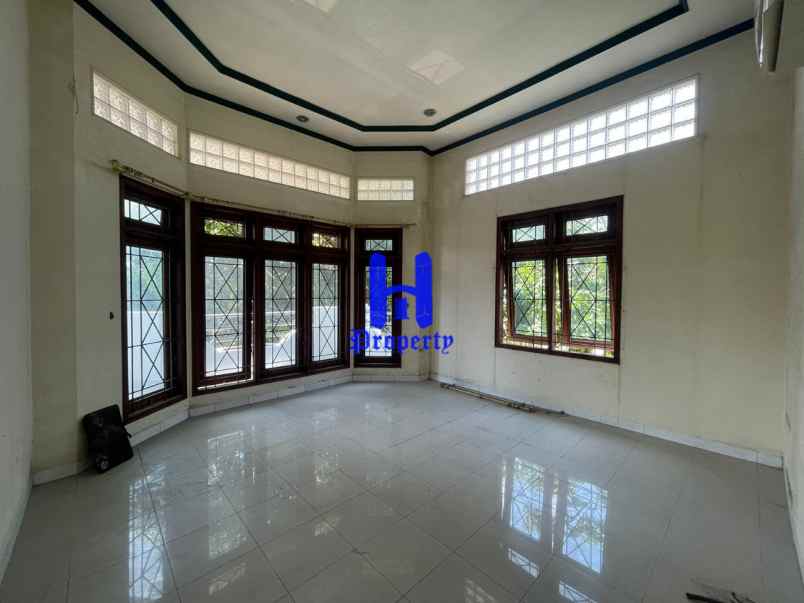 dijual rumah hook di komplek citra wisata medan johor