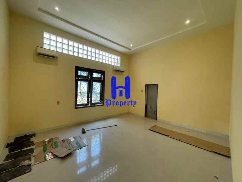 dijual rumah hook di komplek citra wisata medan johor