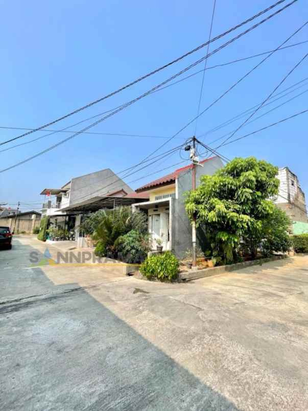 dijual rumah hook di mampang pancoran mas depok