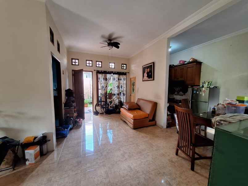 dijual rumah hook permata depok citayam jawa barat