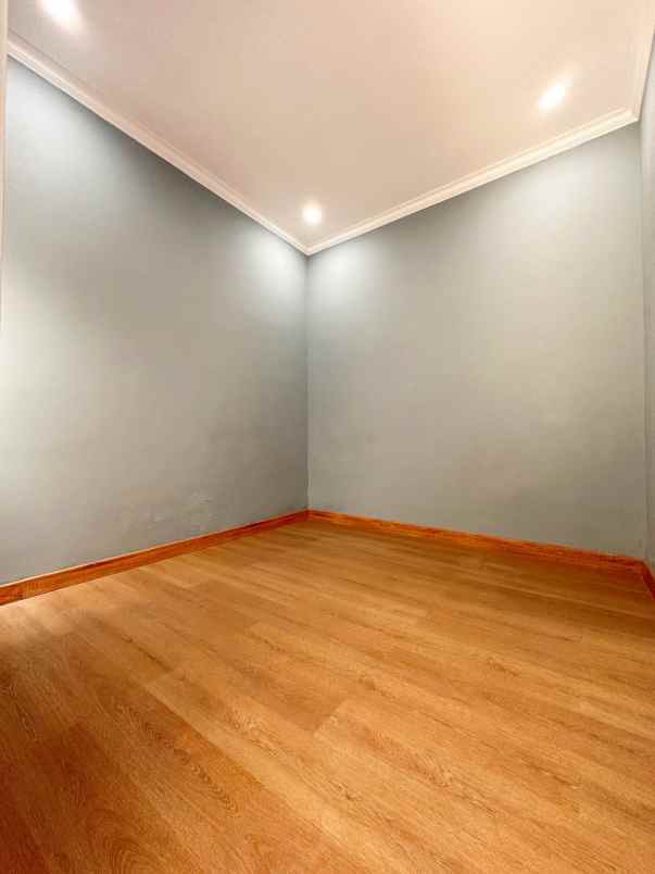 dijual rumah jagakarsa