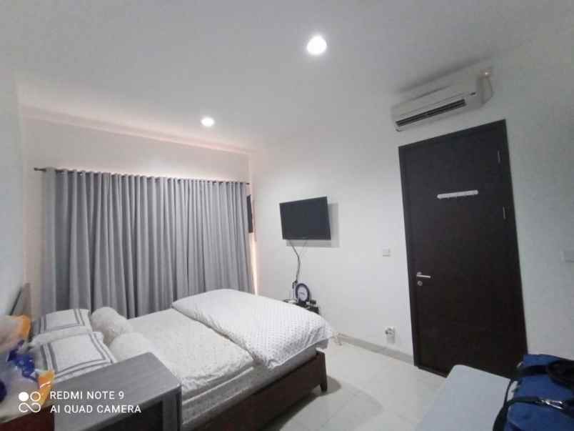 dijual rumah jakarta garden city