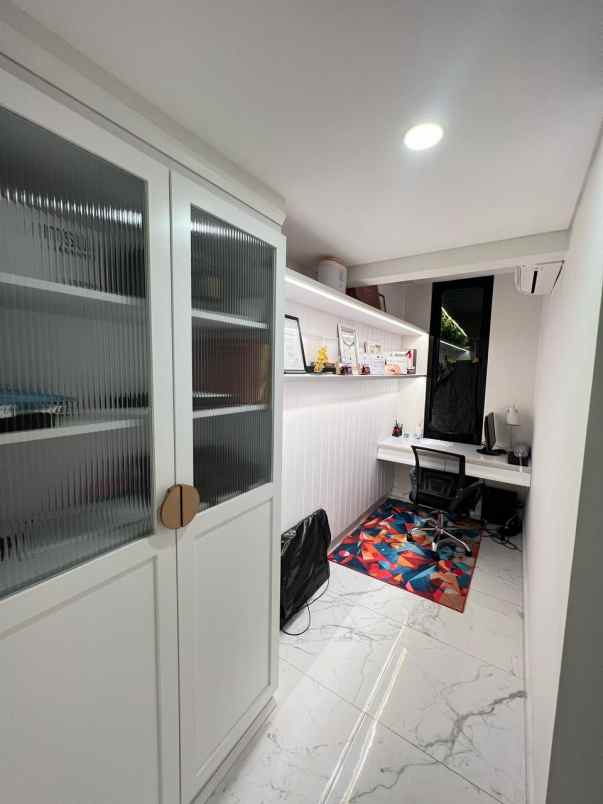 dijual rumah jakarta garden city jgc cakung