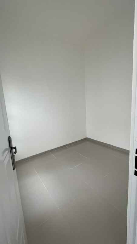 dijual rumah jalan alternatif kota