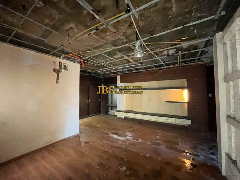 dijual rumah jalan babura baru sebelah