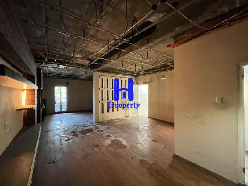 dijual rumah jalan babura baru sebelah