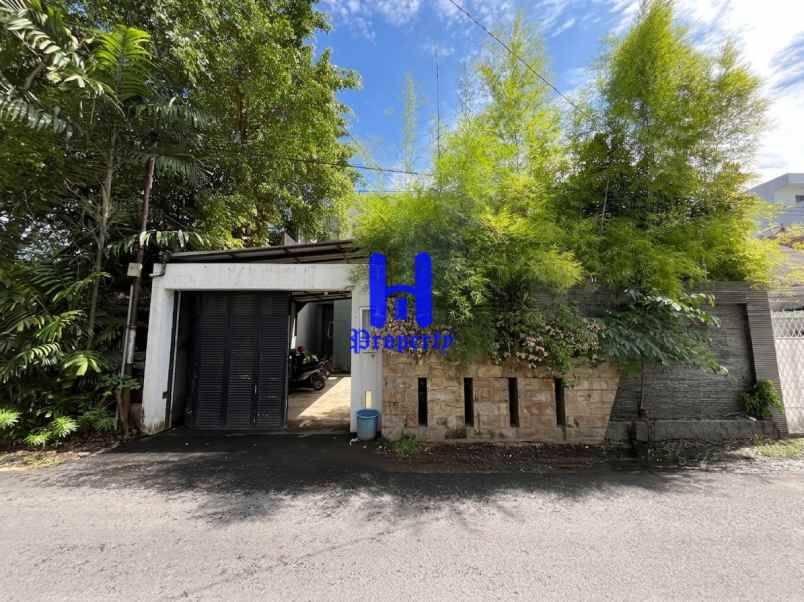 dijual rumah jalan babura baru sebelah