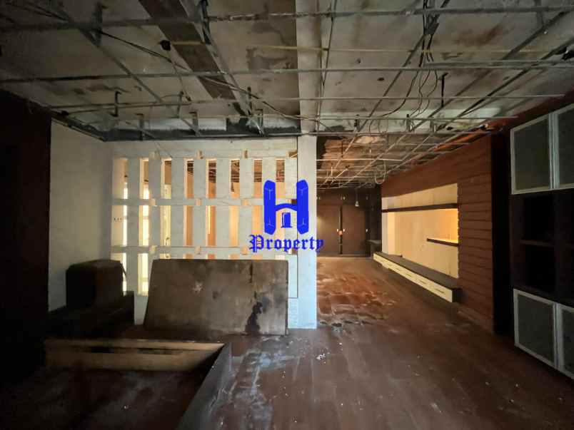 dijual rumah jalan babura baru sebelah
