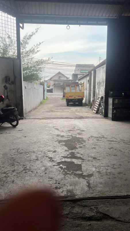 dijual rumah jalan kalianak timur