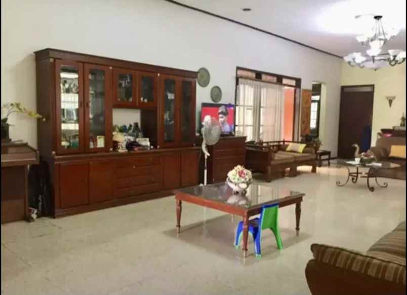 dijual rumah jalan kesehatan vi