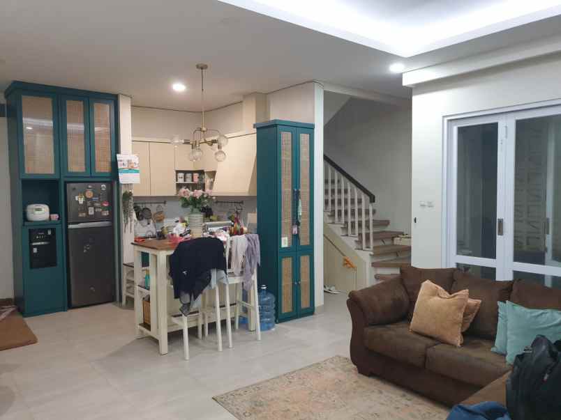 dijual rumah jalan kihajar dewantara