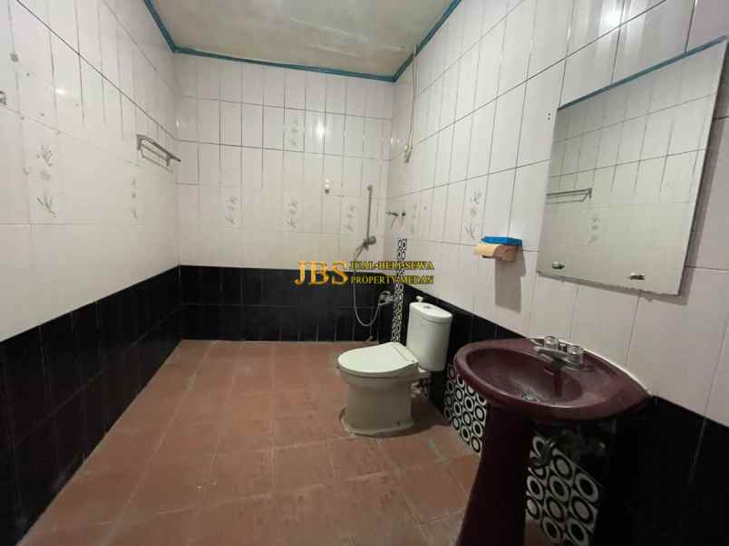 dijual rumah jalan laboratorium 1 depan