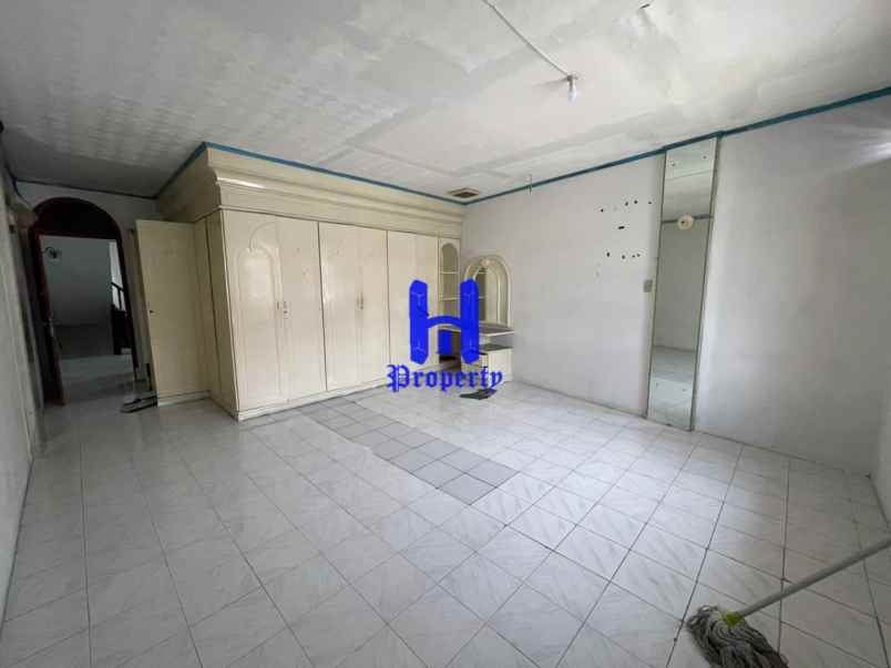 dijual rumah jalan laboratorium 1 depan