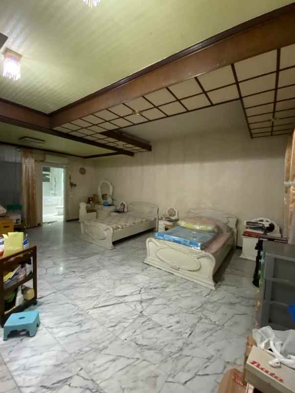 dijual rumah jalan raya dharma husada indah