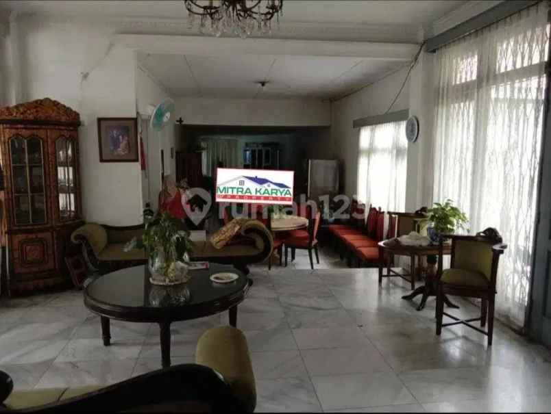 dijual rumah jalan raya jati cempaka