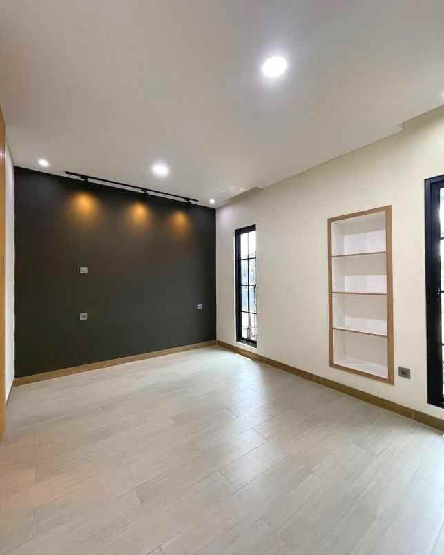 dijual rumah jalan raya pondok cabe