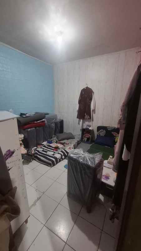 dijual rumah jalan raya sawangan depok