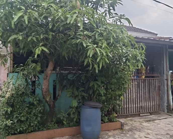 dijual rumah jalan raya sawangan depok