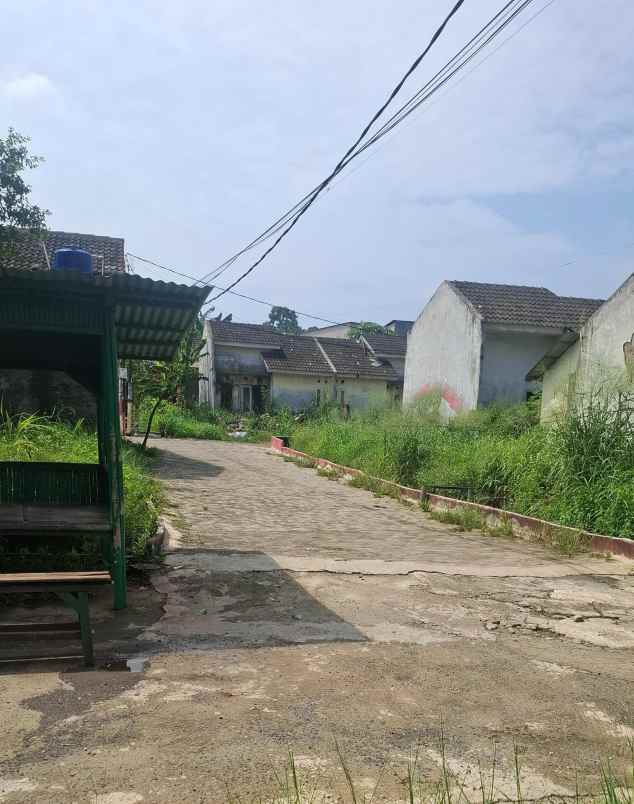 dijual rumah jalan raya sawangan depok