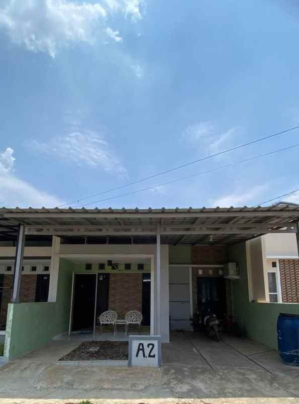dijual rumah jalan raya vila bekasi