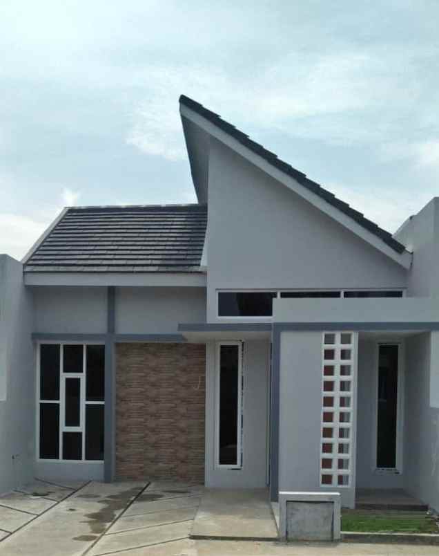 dijual rumah jalan raya vila bekasi
