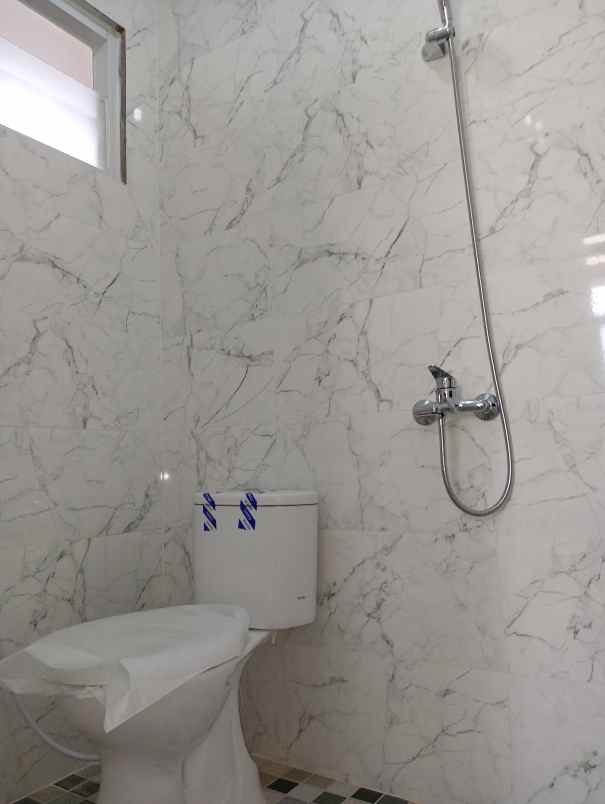 dijual rumah jalan serdang raya