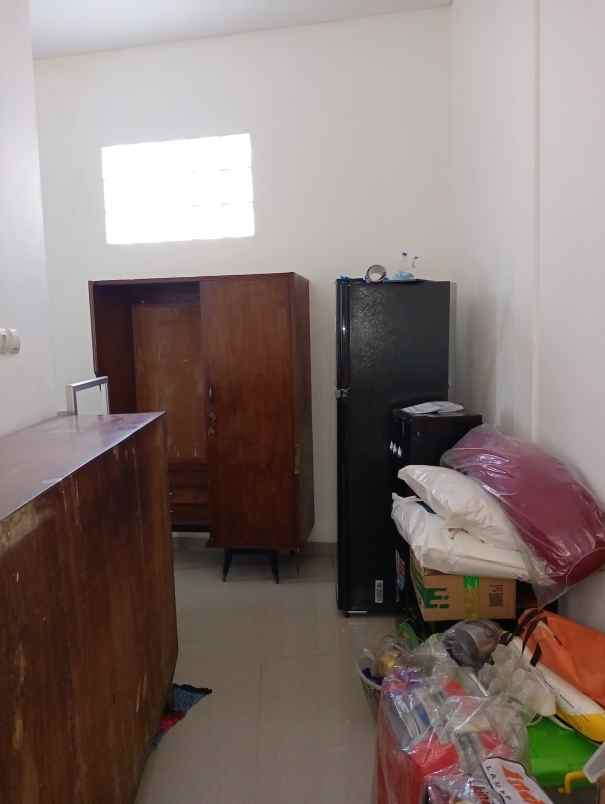 dijual rumah jalan serdang raya
