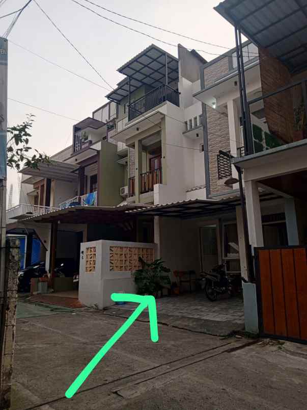 dijual rumah jalan setu pendongkelan