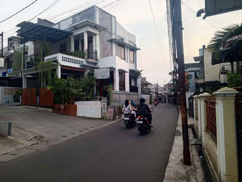 dijual rumah jalan setu pendongkelan