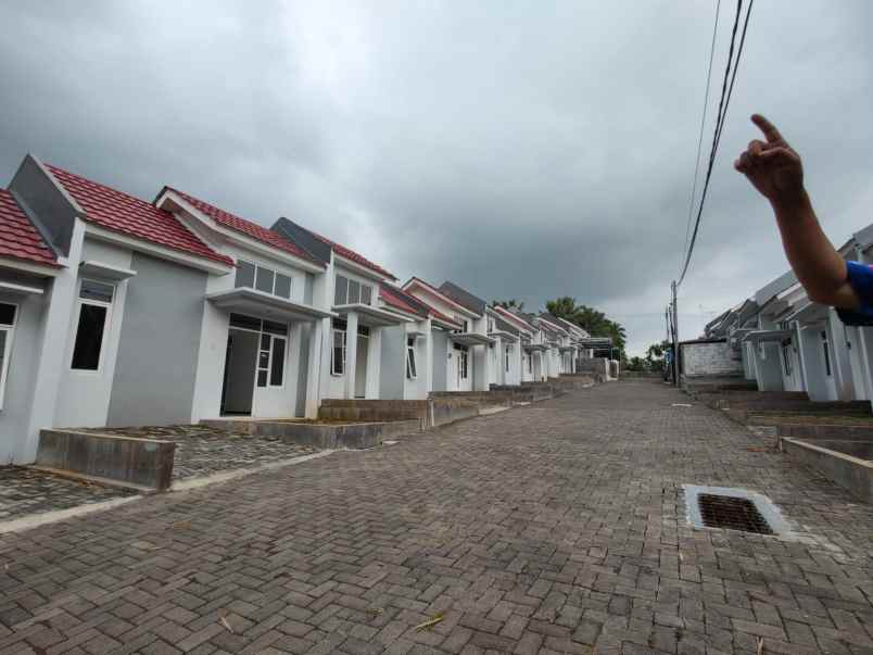 dijual rumah jalan sukodadi