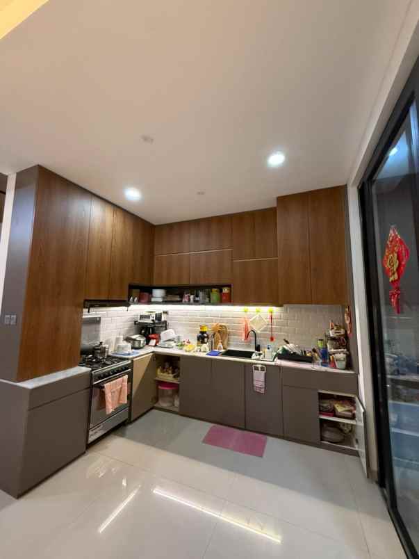 dijual rumah janur kuning residence