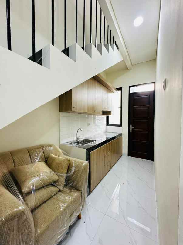 dijual rumah jati padang