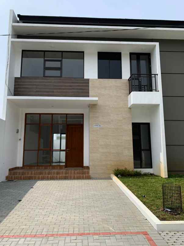 dijual rumah jl buah batu