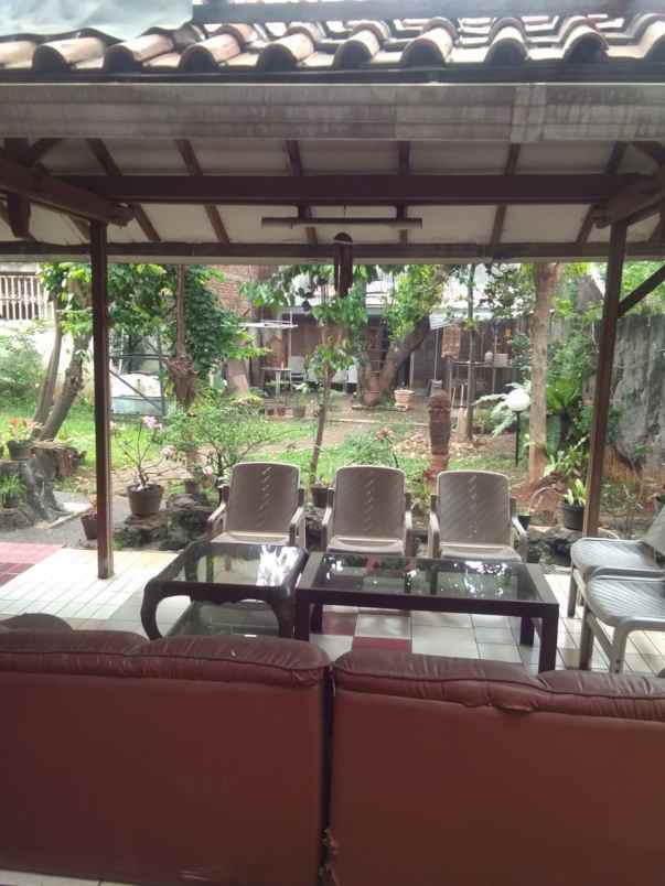 dijual rumah jl cidodol raya no 6 rt rw