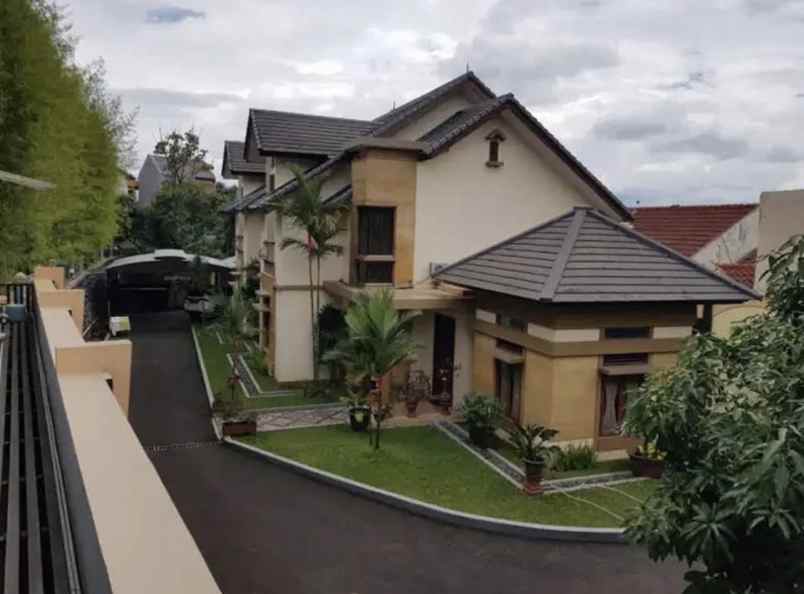 dijual rumah jl cilengkrang cisurupan