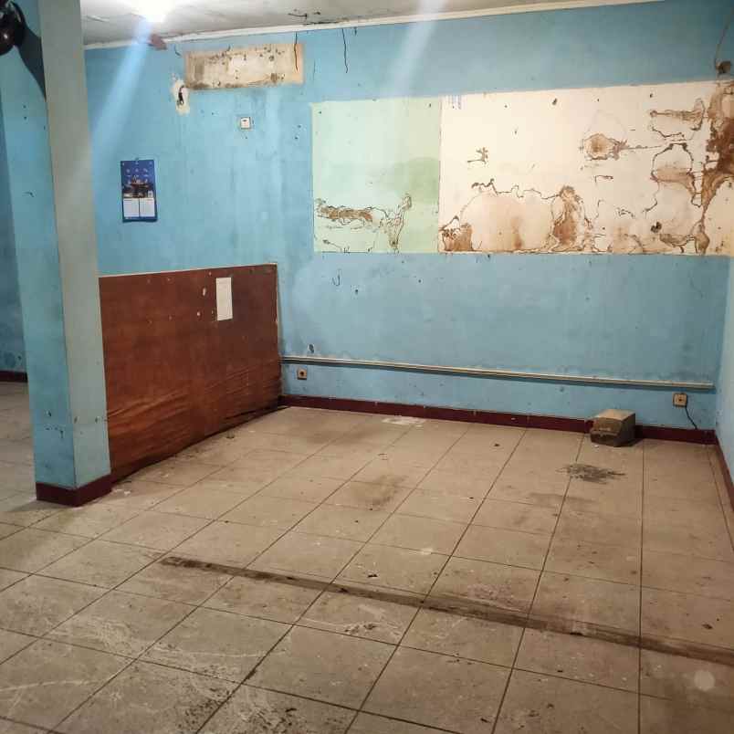 dijual rumah jl edam i tanjung priok