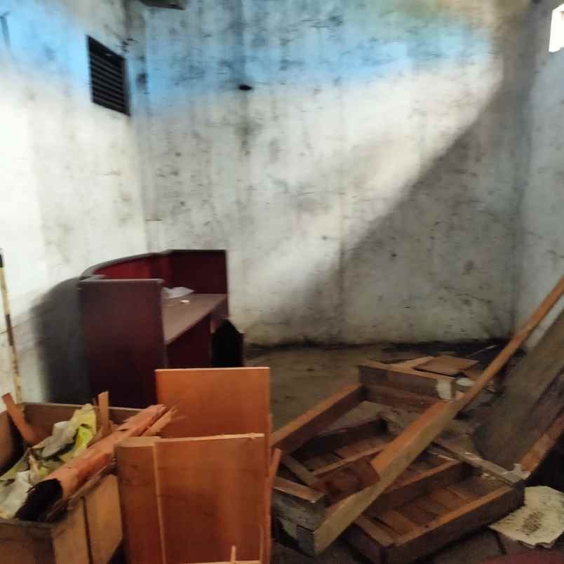 dijual rumah jl edam i tanjung priok