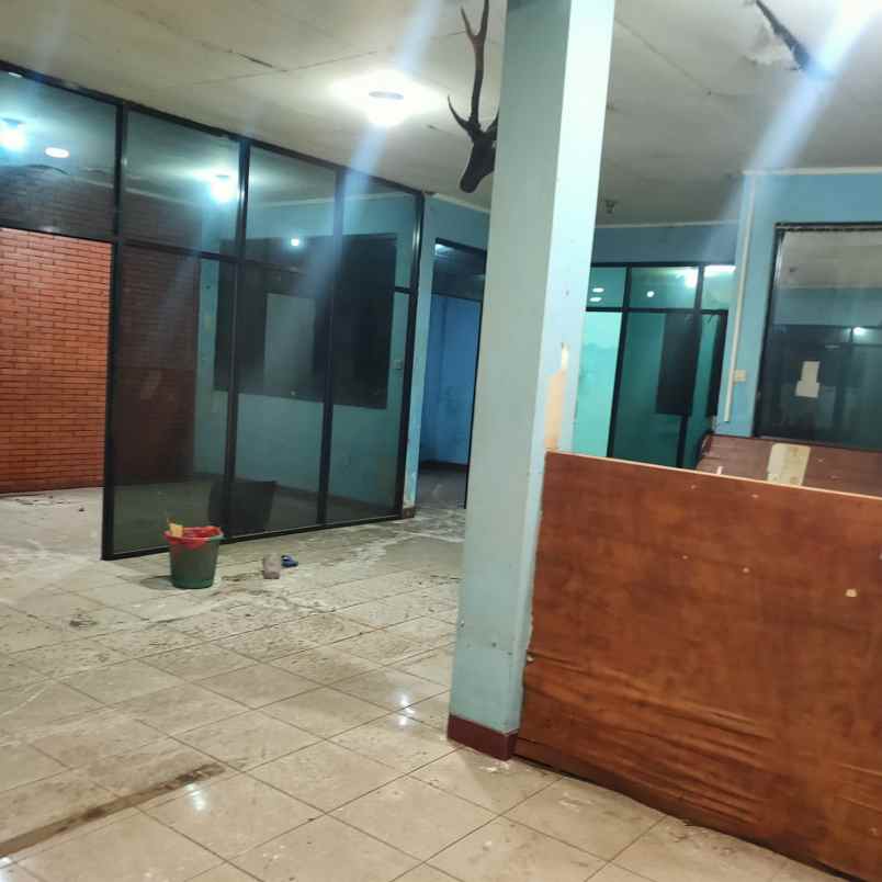 dijual rumah jl edam i tanjung priok