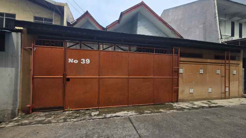 dijual rumah jl edam i tanjung priok
